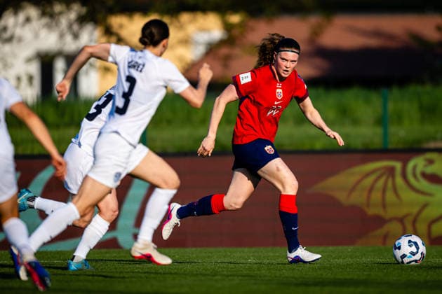 260418 Signe Gaupset of Norway during the FIFA Women s World Cup Qualifier football match between Slovenia and Norway on April 18, 2026 in Ptuj Photo Marius Simensen BILDBYRAN COP 238 MM0066 bbeng dam fifa world cup qualifiers football fotball fotball landskamp norge norway slovenia slovenien soccer vm kvalik vm kvalifisering kvinner  Copyright: MARIUSxSIMENSEN BB260418ZP006