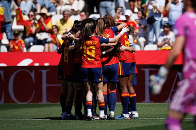 Players of Spain seen celebrating after scoring goal during Women World Cup 2027 qualifying game between national teams of Spain and Ukraine (Marianna Gurba Ball Raw Images) Cordoba Estadio Nuevo Arcangel Spain Copyright: xMariannaxGurbax mariannagurba_spain_ukraine_2526-3
