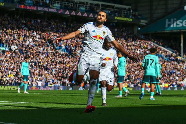 Leeds United v Wolverhampton Wanderers, Premier League Dominic Calvert-Lewin of Leeds United celebrates his goal to make it 3-0 during the Leeds United v Wolverhampton Wanderers Premier League match at Elland Road, Leeds, England on 18 April 2026 Credit: Richard Bierton Every Second Media Editorial use only. All images are copyright Every Second Media Limited. No images may be reproduced without prior permission. All rights reserved. Premier League and Football League images are subject to licensing agreements with Football DataCo Limited. see https: www.football-dataco.com Copyright: xIMAGO EveryxSecondxMediax ESM-1915-0077 RichardxBiertonx xEveryxSecondxMediax