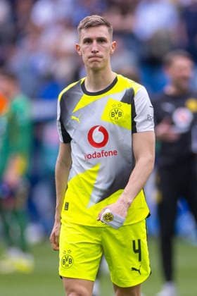 Sport Bilder des Tages 18.04.2026, 30. Spieltag in der 1. Fussball Bundesliga, TSG Hoffenheim - Borussia Dortmund. Nico Schlotterbeck (Borussia Dortmund). Sinsheim PreZero Arena Baden-Württemberg Deutschland xRHR-FOTO DEx *** 18 04 2026, Matchday 30 in Bundesliga 1, TSG Hoffenheim Borussia Dortmund Nico Schlotterbeck Borussia Dortmund Sinsheim PreZero Arena Baden Württemberg Germany xRHR PHOTO DEx Copyright: DennisxEwert RHR-FOTOx RHR-FOTO DE