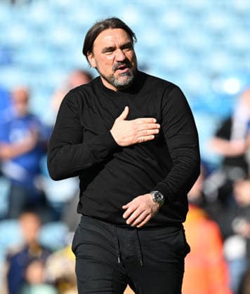 Manager Daniel Farke of Leeds United celebrates with the fans at the end of the game Leeds United v Wolverhampton Wanderers, Premier League, Football, Elland Road, Leeds, UK - 18 Apr 2026Leeds Elland Road United Kingdom EDITORIAL USE ONLY No use with unauthorised audio, video, data, fixture lists, club league logos or live services. Online in-match use limited to 120 images, no video emulation. No use in betting, games or single club league player publications. Copyright: xGreigxCowie Shutterstockx 16832140az