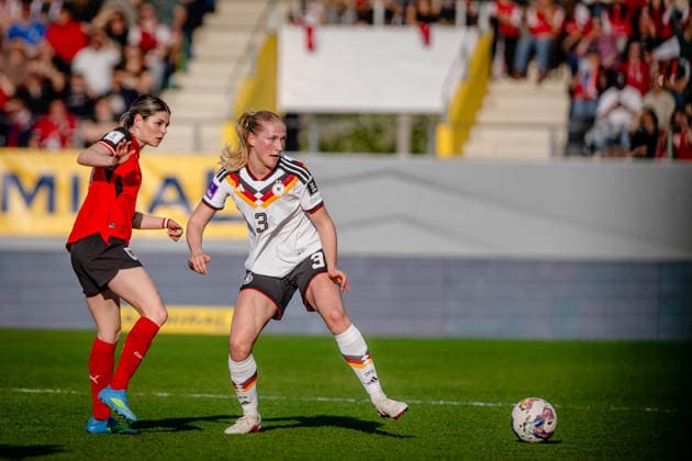 AUSTRIA - GERMANY WOMEN Eileen Campbell of Austria and Union Berlin and Camilla Kuver of Germany and VfL Wolfsburg during the league phase of 2027 FIFA Women s World Cup European Qualifiers League A football match between Austria and Germany. Josko Arena, Ried im Innkreis, Austria, April 18, 2026. Photo by Branislav Racko Copyright: xx 080A2455