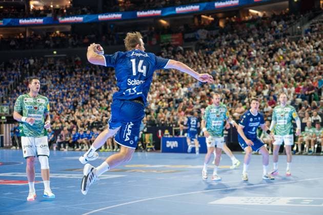 Bobby Schagen, Aussen TBV Lemgo Lippe 14 , TBV Lemgo Lippe vs Fuechse Berlin, DHB Pokal Maenner, Herren, 5 Spieltag, Halbfinale, Daikin HBL, Lidl Final 4, 18 04 2026 Köln NRW Germany Copyright: xkolbert-press MartinxWdziecznyx