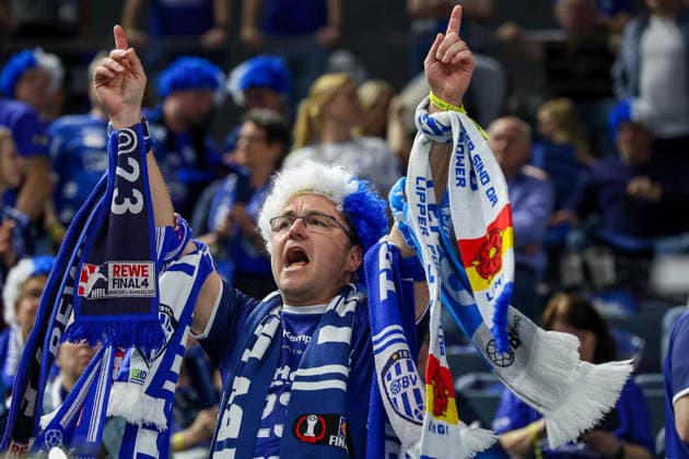 18 04 2026, xsscx, Handball, DHB Pokal Lidl Final4, TBV Lemgo Lippe Füchse Berlin, Season 2025 2026 Men, Lanxess Arena Fans of TBV Lemgo Photo xSandraxScherningxPressefotoKochx North Rhine-Westphalia Germany