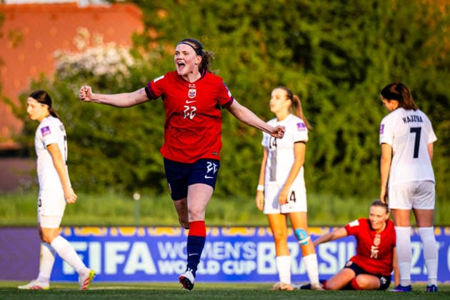 260418 Signe Gaupset of Norway celebrates after scoring the 2 3 goal during the FIFA Women s World Cup Qualifier football match between Slovenia and Norway on April 18, 2026 in Ptuj Photo Marius Simensen BILDBYRAN COP 238 MM0066 bbeng dam fifa world cup qualifiers football fotball fotboll jubel landskamp norge norway slovenia slovenien soccer vm kvalik vm kvalifisering kvinner  Copyright: MARIUSxSIMENSEN BB260418ZO018