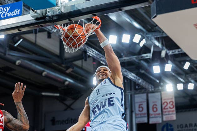 Nicholas Tischler EWE Baskets Oldenburg, 11 , single picture, single photo, portrait, portraet, dunking, BMA365 Bamberg Baskets vs EWE Baskets Oldenburg, Basketball, easyCredit BBL, Matchday 30, 18 04 2026 BMA365 Bamberg Baskets vs EWE Baskets Oldenburg, Basketball, easyCredit BBL, Matchday 30, 18 04 2026 Bamberg Copyright: xEibner-Pressefoto G.xSantemizx EP_EER