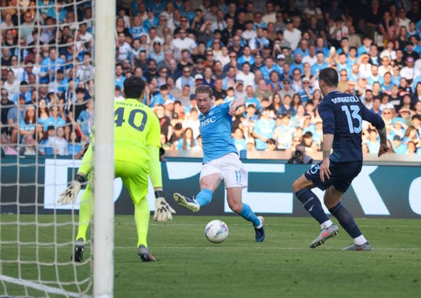 Serie A football match - Napoli vs. Lazio 2025 26 Kevi De Bruyne of SSC Napoli During the football match on April 18, 2026, valid for the Italian Serie A - 2025 26 championship in Naples at the Stadio Diego Armando Maradona between SSC Napoli and AC Lazio. Pictured: NAPOLI stadio Diego Armando Maradona CAMPANIA ITALIA Copyright: xFABIOxSASSOxFabioxSassox Napoli Lazio2026_04_18Fabio Sasso7657