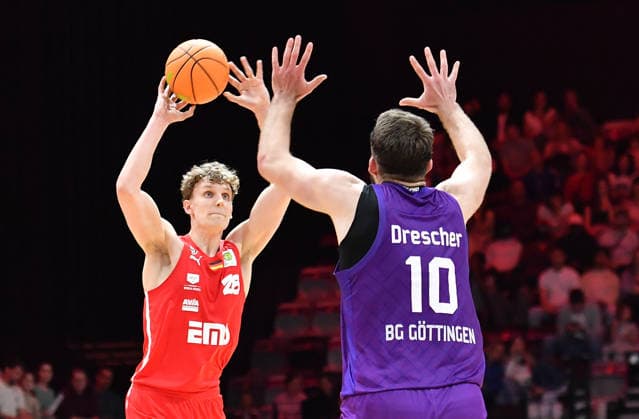 18 04 2026 Basketball Season 2025 2026 2 Bundesliga Pro A 12 Matchday Nuremberg Falcons Basketball Club NBC BG Göttingen OGo xogox Tom Stoiber 28, Nuremberg Falcons BC NBC Hendrik Helge Drescher 10, BG Göttingen