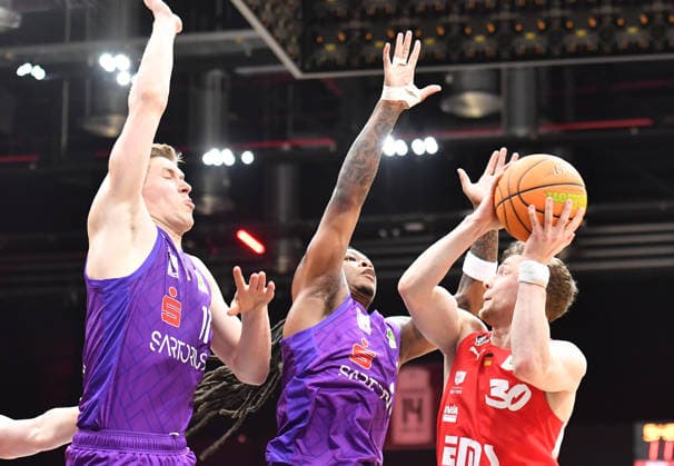 18 04 2026 Basketball Season 2025 2026 2 Bundesliga Pro A 12 Matchday Nuremberg Falcons Basketball Club NBC BG Göttingen OGo xogox Robin Lodders 11, BG Göttingen Jordan Sears 3, BG Göttingen Vincent John Friederici 30, Nuremberg Falcons BC NBC