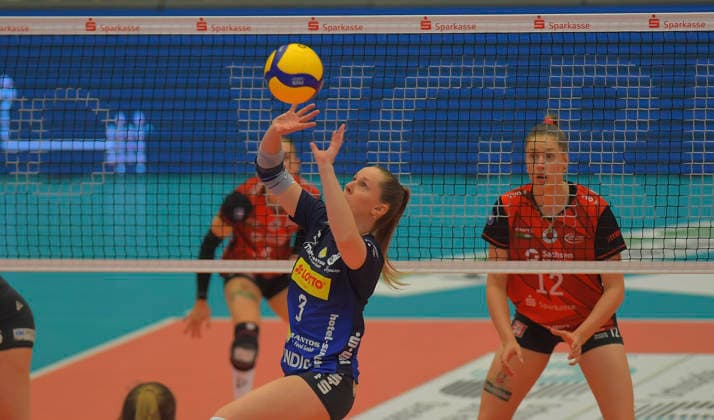 18 04 2026, Suhls Lara Nagels sets the ball, volleyball, women, final round, Dresdner SC VfB Suhl, c Dresden