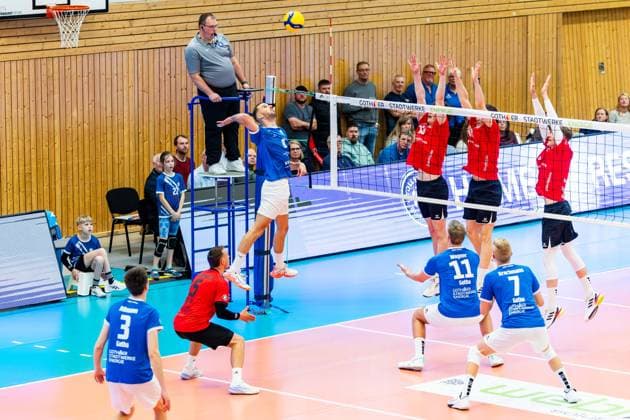 18 04 2026, GER, Volleyball, 2 BL Maenner Sued PlayOff Best of 2 mit Golden Set , Season 2025 2026, Blue Volleys Gotha Enervigo Volleys Dresden Dominik Duchac Blue Volleys Gotha 99867 Gotha Sporthalle Sportanlage Ernesti Thüringen Germany