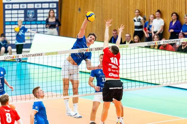 18 04 2026, GER, Volleyball, 2 BL Maenner Sued PlayOff Best of 2 mit Golden Set , Season 2025 2026, Blue Volleys Gotha Enervigo Volleys Dresden Lauritz Jastrow Blue Volleys Gotha 99867 Gotha Sporthalle Sportanlage Ernesti Thüringen Germany
