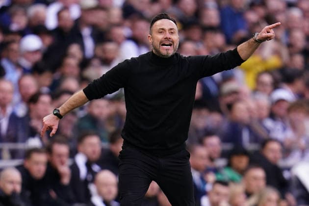 Premier League: Tottenham Hotspur v Brighton & Hove Albion Roberto De Zerbi manager of Tottenham Hotspur during the Premier League match Tottenham Hotspur vs Brighton & Hove Albion at Tottenham Hotspur Stadium, London, United Kingdom on 18 April 2026 (Photo by Harvey Murphy News Images) Copyright: xHarveyxMurphy NewsxImagesx