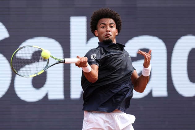 April 18, 2026, Barcelona, Barcelona, Spain: Arthur Fils of France in action against Rafael Jodar of Spain during the Semi Final tennis match of the Barcelona Open Banc Sabadell - Conde Godo 2026 Day 8 at Real Club de Tenis Barcelona on April 18, 2026 in Barcelona, Spain. Barcelona Open Banc Sabadell - Conde Godo 2026 Day 8  - ZUMAa181 20260418_zaa_a181_198 Copyright: xJavierxBorregox