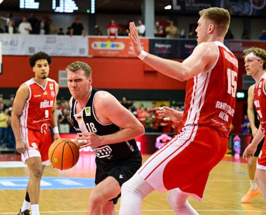 Till Gloger, Björn Rohwer 2 Bundesliga Pro A, 32 Matchday, 46ers, Basketball, Basketball season 2025 2026, BBL, Cologne in red, Germany, Giessen 46ers RheinStars Cologne, Giessen in black, Men, Men
