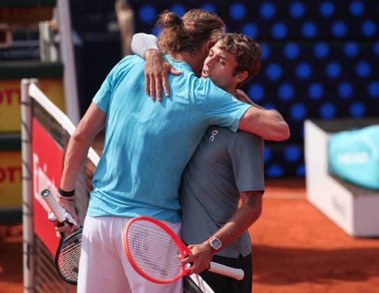 Alexander Zverev GER congratulates the winner Flavio Cobolli ITA Tennis BMW Open 2026 ATP 500 MTTC Iphitos Munich Bavaria Germany April 18, 2026 Copyright: xJuergenxHasenkopfx