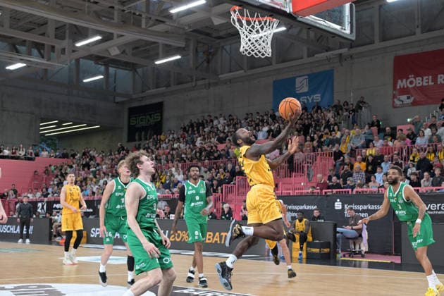 Jordan Nathaniel Johnson Tigers Tuebingen, 11 Tigers Tuebingen vs EPG Baskets Koblenz Basketball, 2 Barmer Basketball Bundesliga, 32 Matchday, Season 2025 2026, 18 04 2026 Tigers Tuebingen vs EPG Baskets Koblenz Basketball, 2 Barmer Basketball Bundesliga, 32 Matchday, Season 2025 2026, 18 04 2026 Tuebingen Copyright: xEibner-Pressefoto TobiasxBaurx EP_TBR