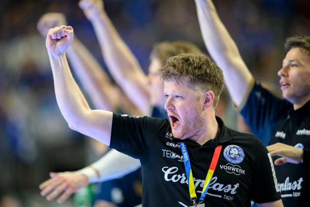 Cheering coach Markus Pütz BHC semi-final, Bergischer HC BHC SC Magdeburg SCM , on 18 04 2026 Handball DHB Pokal Final4, from 18 04 19 04 2026 in Cologne Germany Lanxess Arena