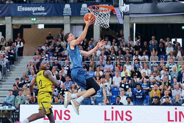 Samuell Williamson MLP Academics Heidelberg, 10 at the Dunk GER, MLP Academics Heidelberg vs MHP Riesen Ludwigsburg, Basketball, easycredit Basketball Bundesliga, Matchday 30, Season, 2025 2026, 18 04 2026 GER, MLP Academics Heidelberg vs MHP Riesen Ludwigsburg, Basketball, easycredit Basketball Bundesliga, Matchday 30, Season, 2025 2026, 18 04 2026 Heidelberg Copyright: xEibner-Pressefoto JoergxHirschx EP_JHH