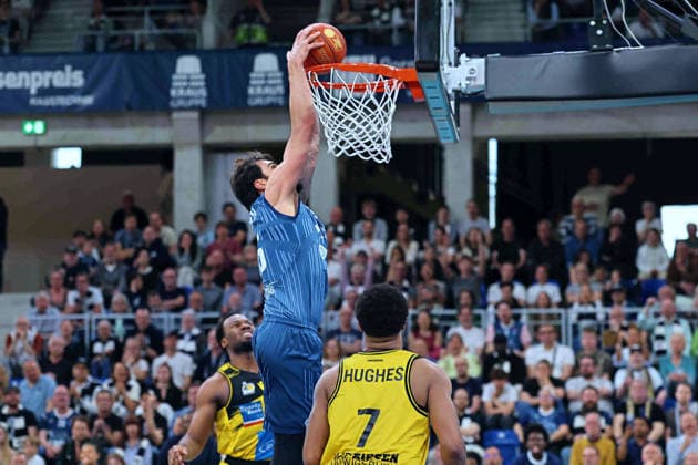 Marcel Keßen MLP Academics Heidelberg, 15 at the Dunk GER, MLP Academics Heidelberg vs MHP Riesen Ludwigsburg, Basketball, easycredit Basketball Bundesliga, Matchday 30, Season, 2025 2026, 18 04 2026 GER, MLP Academics Heidelberg vs MHP Riesen Ludwigsburg, Basketball, easycredit Basketball Bundesliga, Matchday 30, Season, 2025 2026, 18 04 2026 Heidelberg Copyright: xEibner-Pressefoto JoergxHirschx EP_JHH