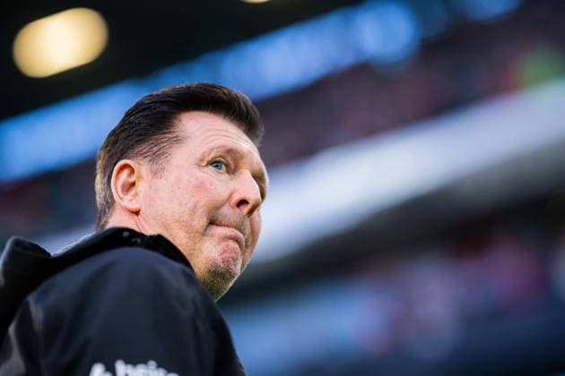 18 04 2026 Soccer, 2025 2026, 2 Bundesliga, Matchday 30, Hannover 96 SC Paderborn 07 Christian Titz Coach Hannover DFL REGULATIONS PROHIBIT ANY USE OF PHOTOGRAPHS AS IMAGE SEQUENCES AND OR QUASI VIDEO