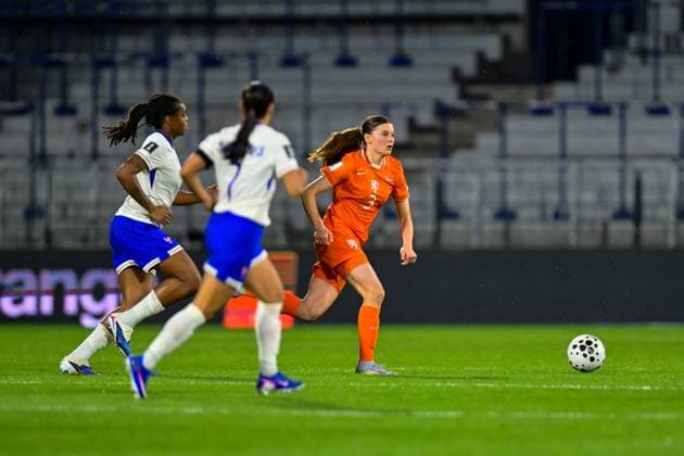 AUXERRE , 18-04-2026 , Stade de l Abbe-Deschamps , Season 2025 2026 , UEFA worldcup qualification football , match between France and The Netherlands (women) , picture shows Netherlands player Renee Van Asten France - Netherlands (women)  x203134064x Copyright: