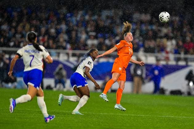 AUXERRE , 18-04-2026 , Stade de l Abbe-Deschamps , Season 2025 2026 , UEFA worldcup qualification football , match between France and The Netherlands (women) , picture shows Netherlands player Janou Levels France - Netherlands (women)  x203134141x Copyright: