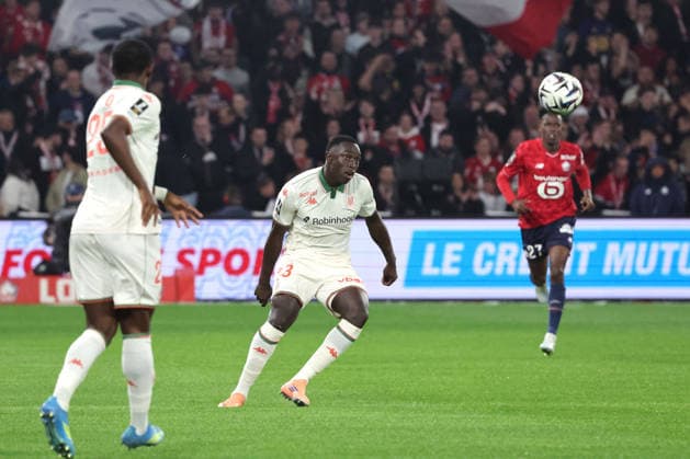 FOOTBALL : LOSC Lille vs OGC Nice- Ligue 1 J30 - 18 04 2026 Antoine MENDY (OGC Nice) lors du match LOSC Lille vs OGC Nice, Ligue 1 J30, Decathlon Arena stade Pierre Mauroy, le 18 avril 2026 - photo Laurent Sanson PsnewZ  Copyright: xLaurentxSANSONx xPsnewZx