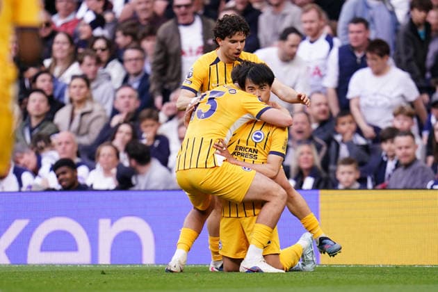 Tottenham Hotspur v Brighton & Hove Albion - Premier League Kaoru Mitoma of Brighton & Hove Albion celebrates his goal during the Premier League match between Tottenham Hotspur and Brighton & Hove Albion at Tottenham Hotspur Stadium in London, United Kingdom, on April 18, 2026.  Copyright: xNewsxImagesx originalFilename:cosgrove-premierl260418_npqTG.jpg