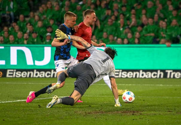 Germany Soccer 2 Bundesliga 2025 2026, Matchday 30 Hannover 96 vs SC Paderborn 07 Heinz von Heiden Arena Stadion Hannover Goal chance Filip Bilbija SC Paderborn 07, 7 Nahuel Noll Hannover 96, 1 Hannover Copyright: xAymanxAlahmedx