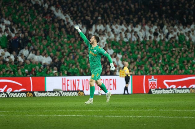 Germany 2 Bundesliga 2025 2026, Matchday 30 Hannover 96 vs SC Paderborn Heinz von Heiden Arena Hannover Dennis Seimen SC Paderborn, 41 Cheers, emotions, joy Copyright: xAylinxKreutzsteinx