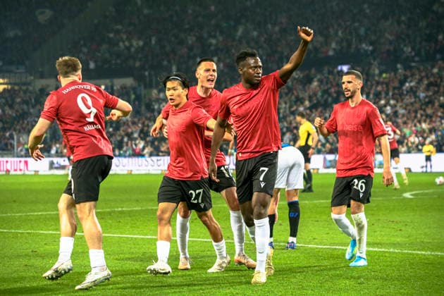 Germany Soccer 2 Bundesliga 2025 2026, Matchday 30 Hannover 96 vs SC Paderborn 07 Heinz von Heiden Arena Stadion Hannover Goal and goal celebration for Benjamin Källman Benjamin Kallman Hannover 96, 9 Mustapha Bundu Hannover 96, 7 Hannover Copyright: xAymanxAlahmedx