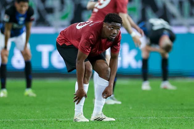 Ime Okon Hannover 96 looks disappointed, 2 Bundesliga, Hannover 96 v SC Paderborn 07, Heinz von Heiden Arena on April 18, 2026 in Hanover, Germany Photo by Marco Steinbrenner DeFodi Images Ime Okon Hannover 96 looks disappointed, 2 Bundesliga, Hannover 96 v SC Paderborn 07, Heinz von Heiden Arena, April 18, 2026 in Hanover, Germany Photo by Marco Steinbrenner DeFodi Images