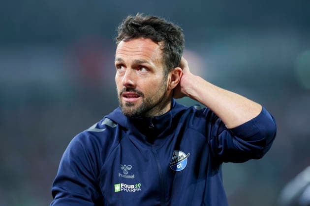 Coach Ralf Kettemann SC Paderborn 07 looks on, 2 Bundesliga, Hannover 96 v SC Paderborn 07, Heinz von Heiden Arena on April 18, 2026 in Hanover, Germany Photo by Marco Steinbrenner DeFodi Images Coach Ralf Kettemann SC Paderborn 07 looks on, 2 Bundesliga, Hannover 96 v SC Paderborn 07, Heinz von Heiden Arena, April 18, 2026 in Hanover, Germany Photo by Marco Steinbrenner DeFodi Images