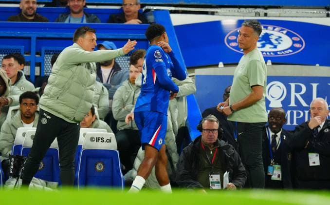 A frustrated Wesley Fofana of Chelsea avoids a pat on the back from one of the coaching staff and storms down the tunnal after being substituted Chelsea v Manchester United, ManU Premier League, Football, Stamford Bridge, London, UK - 18 Apr 2026London Stamford Bridge United Kingdom EDITORIAL USE ONLY No use with unauthorised audio, video, data, fixture lists, club league logos or live services. Online in-match use limited to 120 images, no video emulation. No use in betting, games or single club league player publications. Copyright: xJavierxGarcia Shutterstockx 16832178az