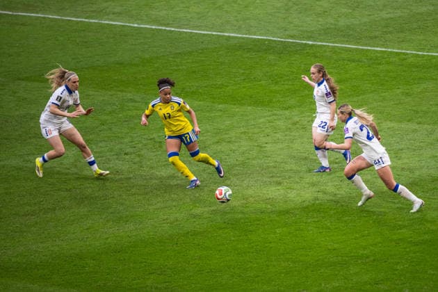 260418 Felicia Schröder of Sweden during the FIFA Women s World Cup Qualifier football match between Sweden and Serbia on April 18, 2026 in Stockholm Photo Johanna Säll BILDBYRAN code JL JZ0701 fotboll football soccer fotball vm kval kval fifa womens world cup qualifier qualifier sverige sweden serbien serbia dam bbeng women kvinner  Copyright: JOHANNAxSÄLL BB260418ZJ048