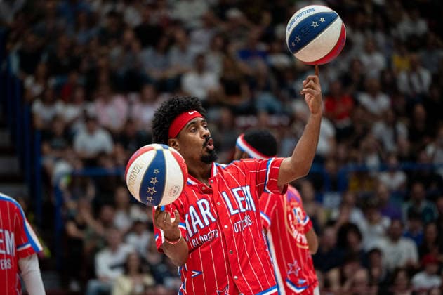 Harlem Globetrotters show in Milano during Harlem Globetrotters 100Years Italian Tour 2026, Events in Milano, Italy, April 18 2026  Copyright: xSaraxAngelica IPAxSportx xipa-agency.netx xx IPA_74059572 IPA_Agency_IPA74059572