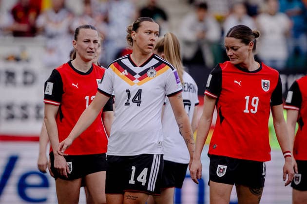 AUSTRIA - GERMANY WOMEN Larissa Muhlhaus of Germany and Werder Bremen and Verena Hanshaw of Austria and West Ham United during the league phase of 2027 FIFA Women s World Cup European Qualifiers League A football match between Austria and Germany. Josko Arena, Ried im Innkreis, Austria, April 18, 2026. Photo by Branislav Racko Copyright: xx 080A2321