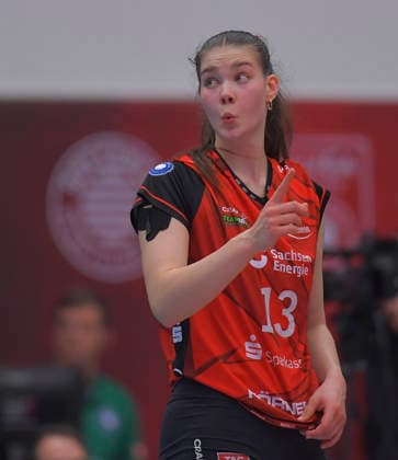 18 04 2026, Dresdens Florentine Rosemann amazes, Volleyball, Women, Final round, Dresdner SC VfB Suhl 2 3, c Dresden