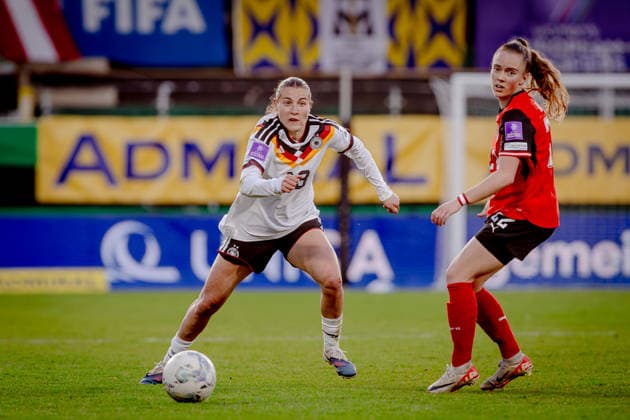 AUSTRIA - GERMANY WOMEN Carlotta Wamser of Germany and Bayer Leverkusen and Lisa Kolb of Austria and SC Freiburg during the league phase of 2027 FIFA Women s World Cup European Qualifiers League A football match between Austria and Germany. Josko Arena, Ried im Innkreis, Austria, April 18, 2026. Photo by Branislav Racko Copyright: xx 080A4223