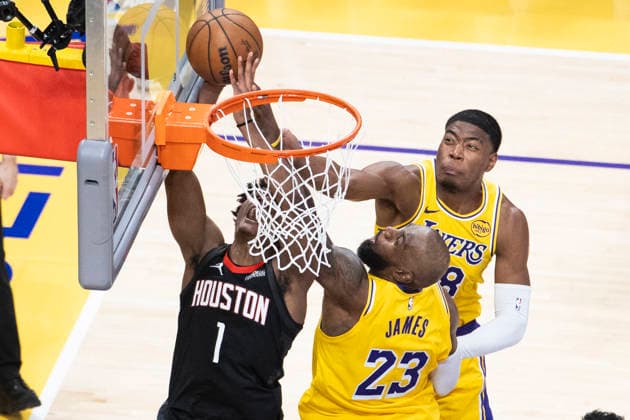 April 18, 2026, Los Angeles, California, USA: Houston RocketsÃ¢â‚¬â ¢ Amen Thompson (1) goes to the basket under pressure from Los Angeles LakersÃ¢â‚¬â ¢ LeBron James (23) and Rui Hachimura (28) during Game 1 of a first-round NBA, Basketball Herren, USA playoff series at Crypto.com Arena on Saturday, April 18, 2026 in Los Angeles. Los Angeles USA - ZUMAc68_ 20260418_zaf_c68_024 Copyright: xRingoxChiux