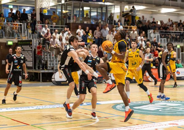 Bozic Estriche Knights Kirchheiml vs Paderborn Baskets, Basketball,Barmer Basketball 2 Bundesliga ProA, Matchday 32, Season 2025 2026, 18 04 2026, Bozic Estriche Knights Kirchheiml vs Paderborn Baskets, Basketball,Barmer Basketball 2 Bundesliga ProA, Matchday 32, Season 2025 2026, 18 04 2026 Kirchheim Copyright: xEibner-Pressefoto DavidexDixGiovx EP_DGI