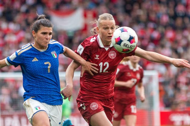 Denmark v Italy - FIFA Women s World Cup 2027 Qualifier Sofia Cantore of Italy and Stine Sandbech of Denmark compete for the ball during the 2027 FIFA Women s World Cup Qualifier between Denmark and Italy at Parken Stadium in Copenhagen, Denmark, on April 18, 2026. Copenhagen Denmark  Copyright: xKristianxTuxenxLadegaardxBergx originalFilename:berg-denmarkv260418_np0I4.jpg
