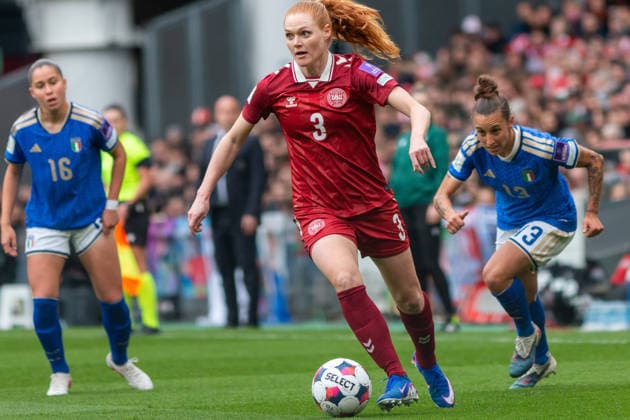Denmark v Italy - FIFA Women s World Cup 2027 Qualifier Stine Ballisager of Denmark is seen in action during the 2027 FIFA Women s World Cup Qualifier between Denmark and Italy at Parken Stadium in Copenhagen, Denmark, on April 18, 2026. Copenhagen Denmark  Copyright: xKristianxTuxenxLadegaardxBergx originalFilename:berg-denmarkv260418_npRby.jpg