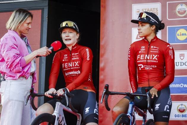 MAASTRICHT - (lr) Puck Pieterse (Fenix - Premier Tech) and Ceylin del Carmen Alvarado (Fenix - Premier Tech) during the team presentation prior to the start of the 2026 Amstel Gold Race in Maastricht. VINCENT JANNINK ANP xVIxANPxSportx xxANPxIVx 556180877 originalFilename: 556180877.jpg