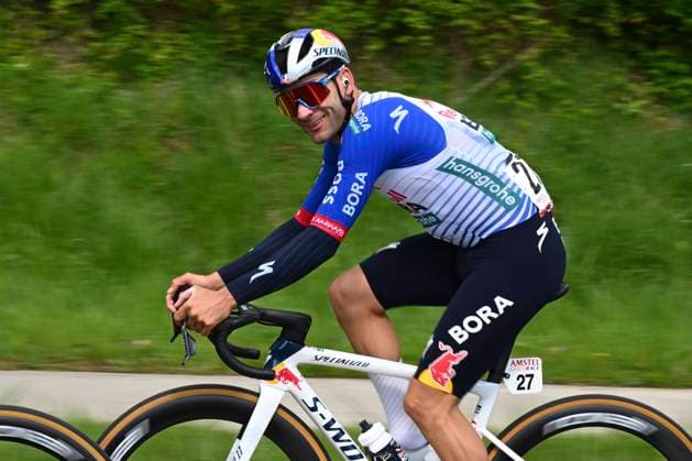 Amstel Gold Race 2026 Cycling Race VALKENBURG, THE NETHERLANDS - APRIL 19 : Vermeersch Gianni (BEL) of Red Bull - BORA - Hansgrohe during the 60th edition of Amstel Gold Race an UCI World Tour 1.UWT one day cycling road race for Men Elite of 220 km with start in Maastricht and finish in Valkenburg on April 19, 2026 in Valkenburg, The Netherlands, 19 04 2026 ( Motordriver Kenny Verfaillie - Valkenburg The Netherlands  Copyright: xVincentxKalutx