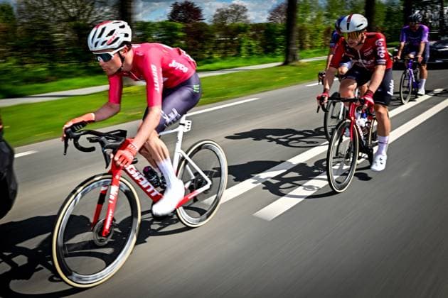 Swiss Mauro Schmid of Team Jayco-AIUIa pictured in action during the men elite Amstel Gold Race one day cycling race, 257,4 km from Maastricht to Valkenburg, The Netherlands, Sunday 19 April 2026. DIRKxWAEM  x171316622x