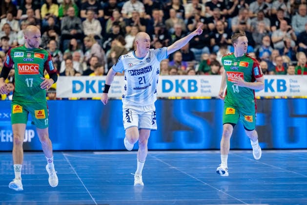 Cologne, 19 04 2026, Handball, Men, Lidl Final4, DHB Pokal, Match for 3rd place, TBV Lemgo Lippe SC Magdeburg Leve Carstensen TBV Lemgo, 21 cheers after a goal Cologne Lanxess Arena NRW Germany