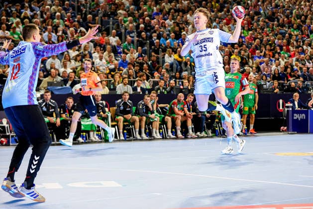 19 04 2026, xsscx, Handball, DHB Pokal Lidl Final4, Match for 3rd place, TBV Lemgo Lippe SC Magdeburg, Season 2025 2026 Men, Lanxess Arena, Cologne Jarnes Faust TBV Lemgo Lippe 35 at the throw Photo xSandraxScherningxPressefotoKochx Nordrhein Westfalen Germany