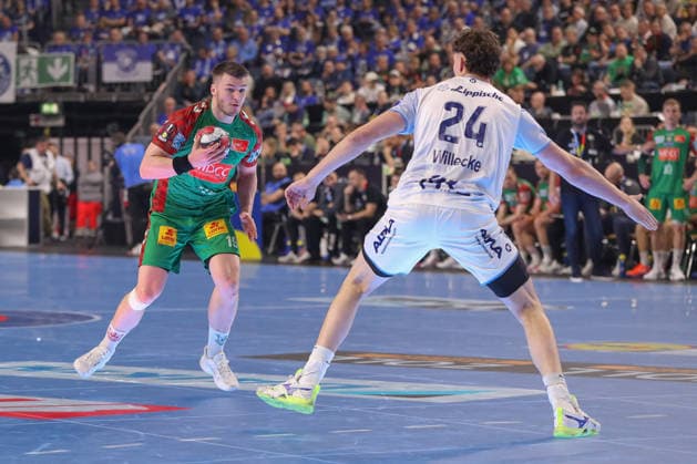 19 04 2026, xgox, Handball DHB Pokal match 3rd place SC Magdeburg TBV Lemgo Lippe emspor, v l Elvar Oern Jonsson Magdeburg, 19 , Joel Wilecke Lemgo, 24 duel, duel, fight, tackle Koeln